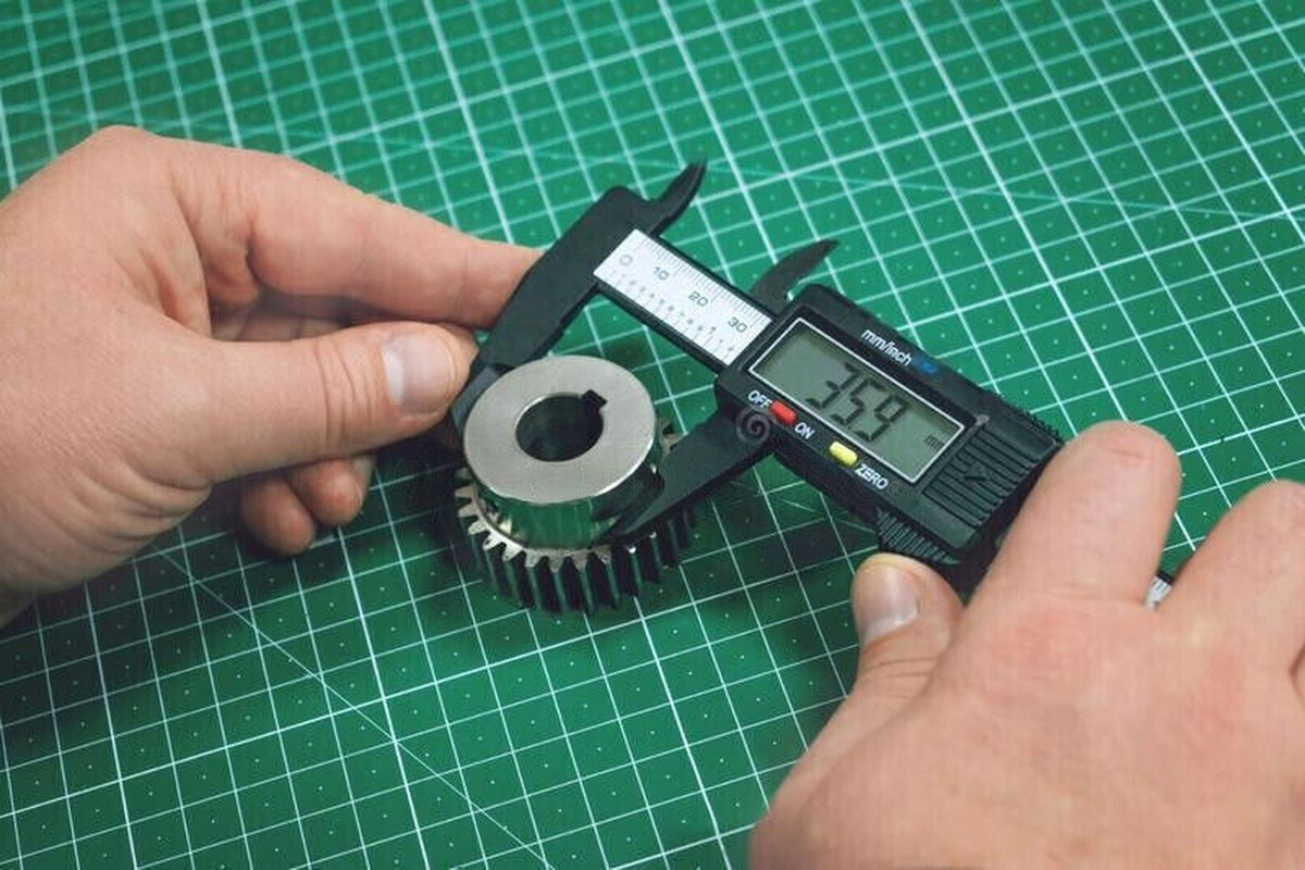 6'' LCD Digital Vernier Caliper Black Micrometer Measure Tool Gauge Ruler 150Mm